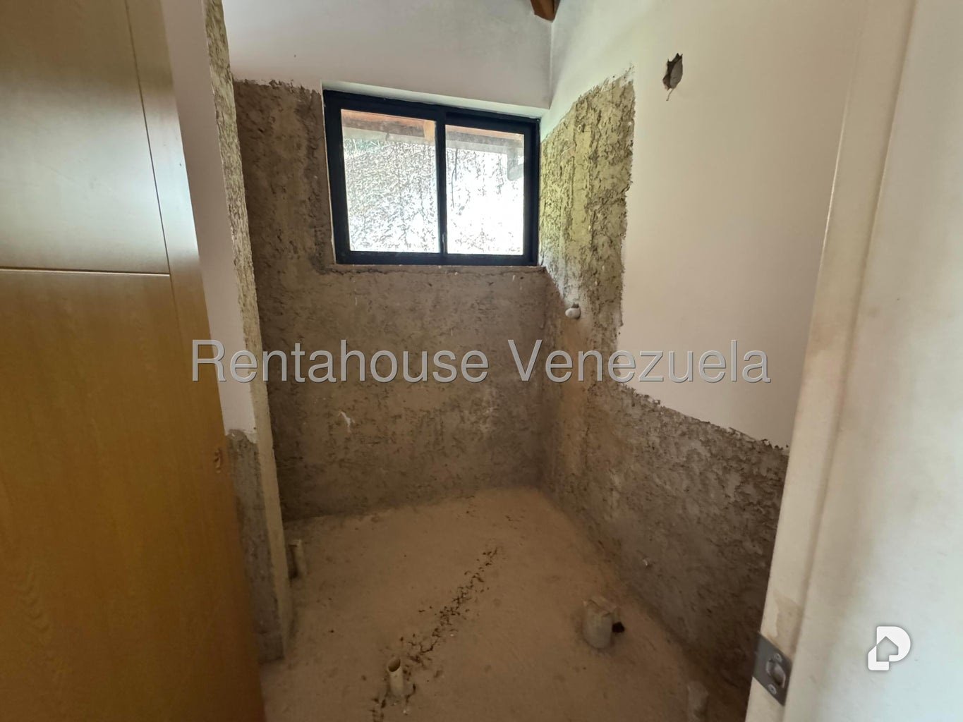 Casa en Oripoto, Caracas – 30