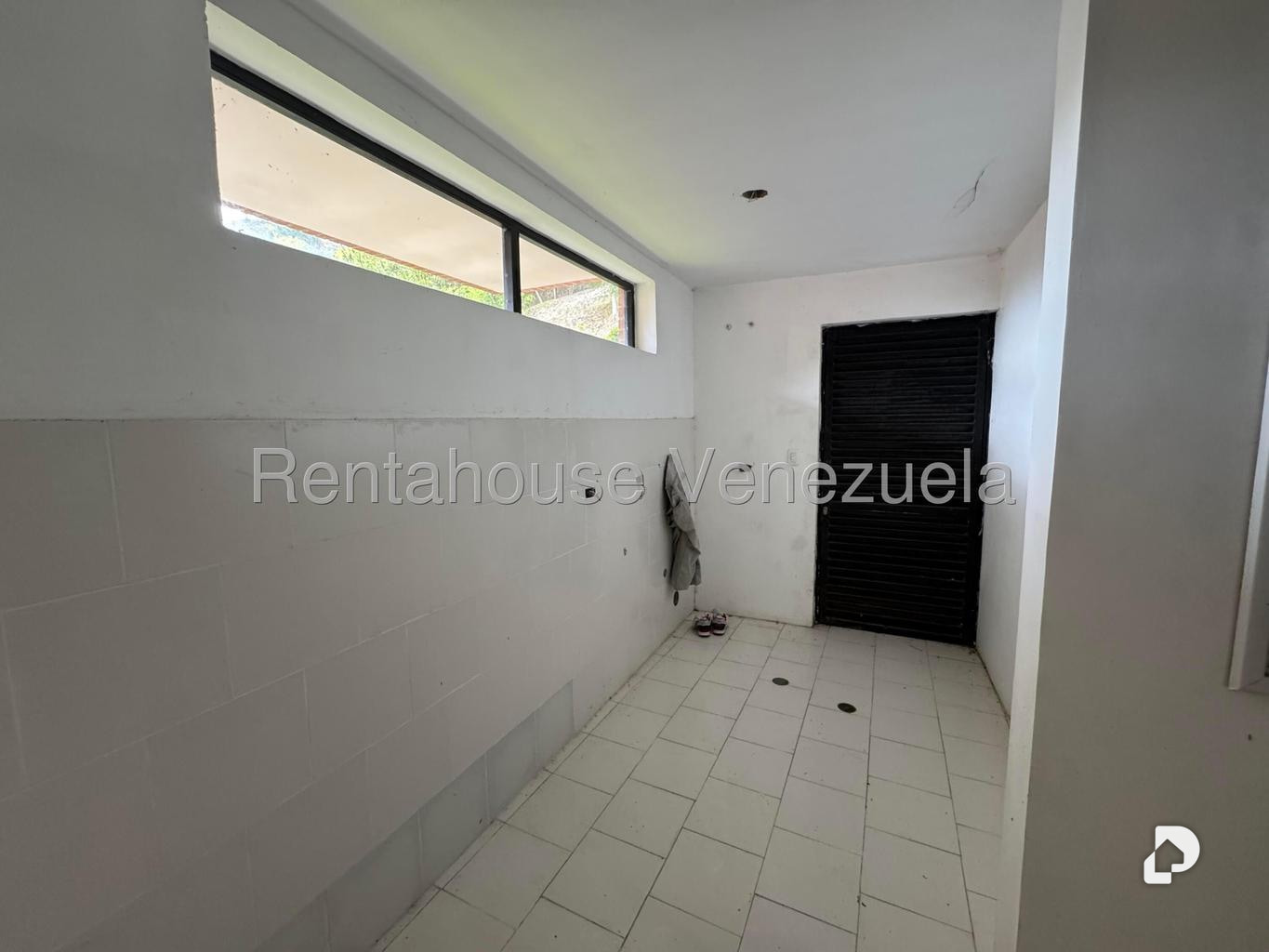 Casa en Oripoto, Caracas – 11