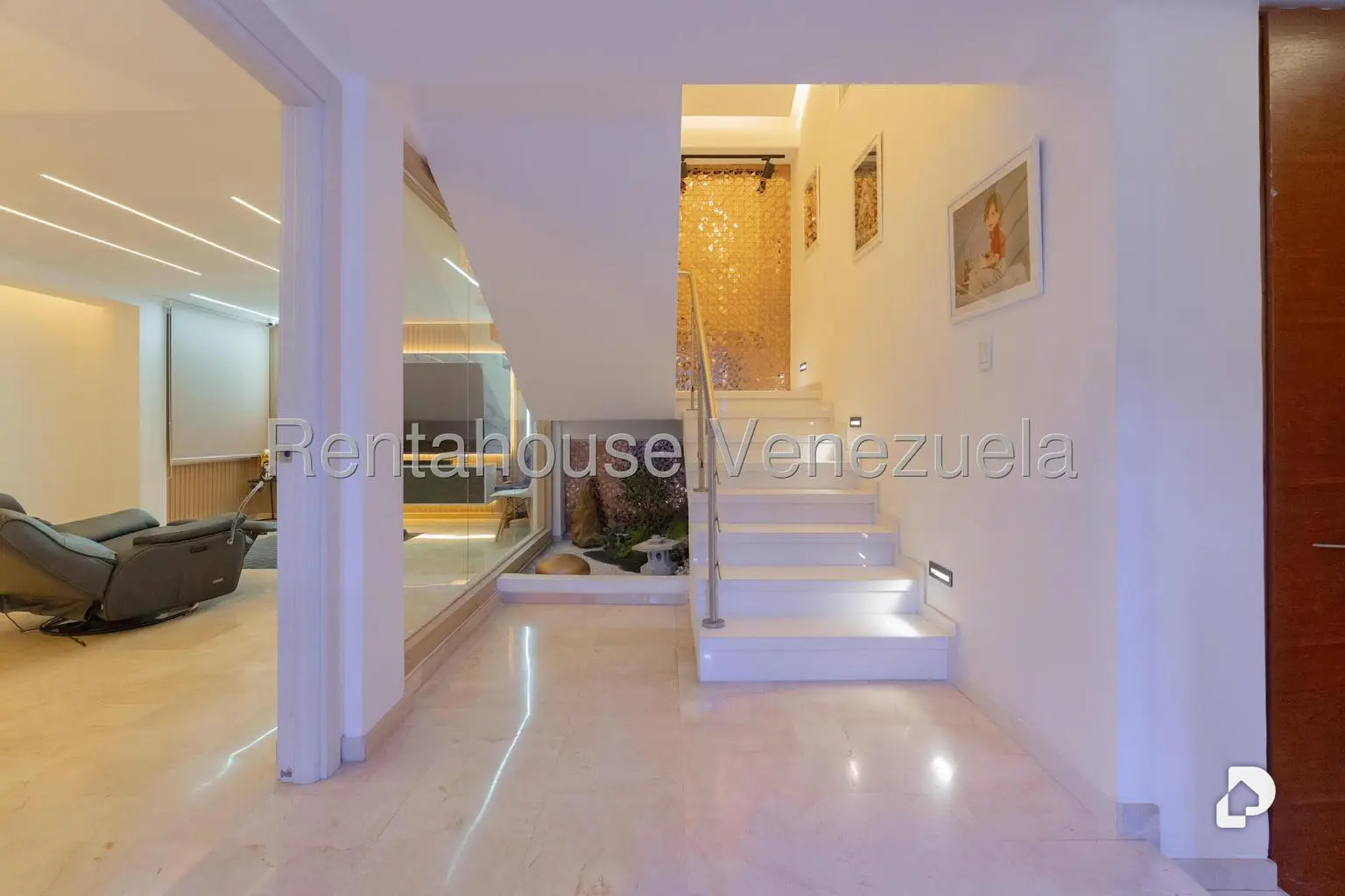Casa en Prados del Este, Caracas – 30
