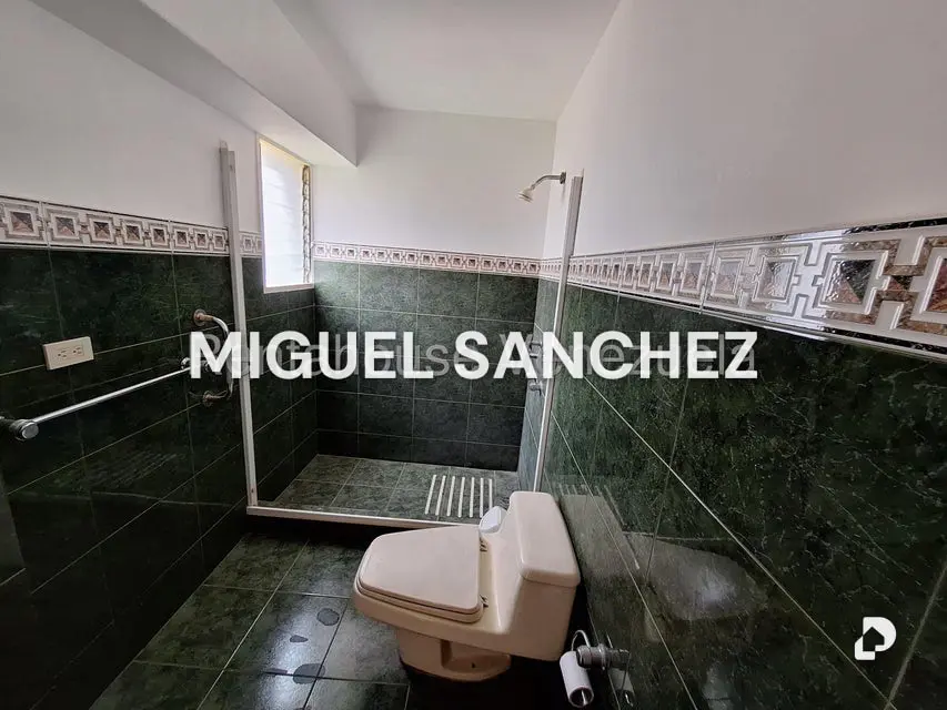 Apartamento en Los Naranjos, Caracas – 10