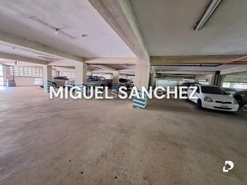 Apartamento en Los Naranjos, Caracas – 23