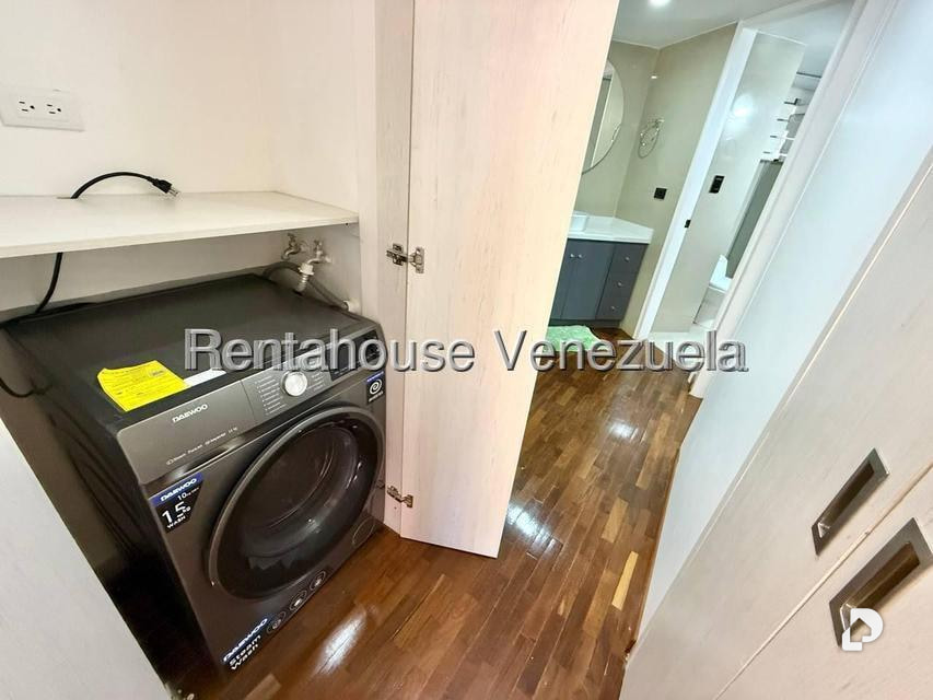 Apartamento en El Rosal, Caracas – 18