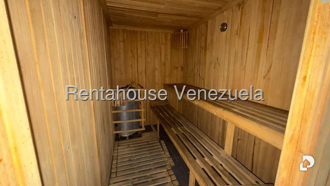Apartamento en El Rosal, Caracas – 25