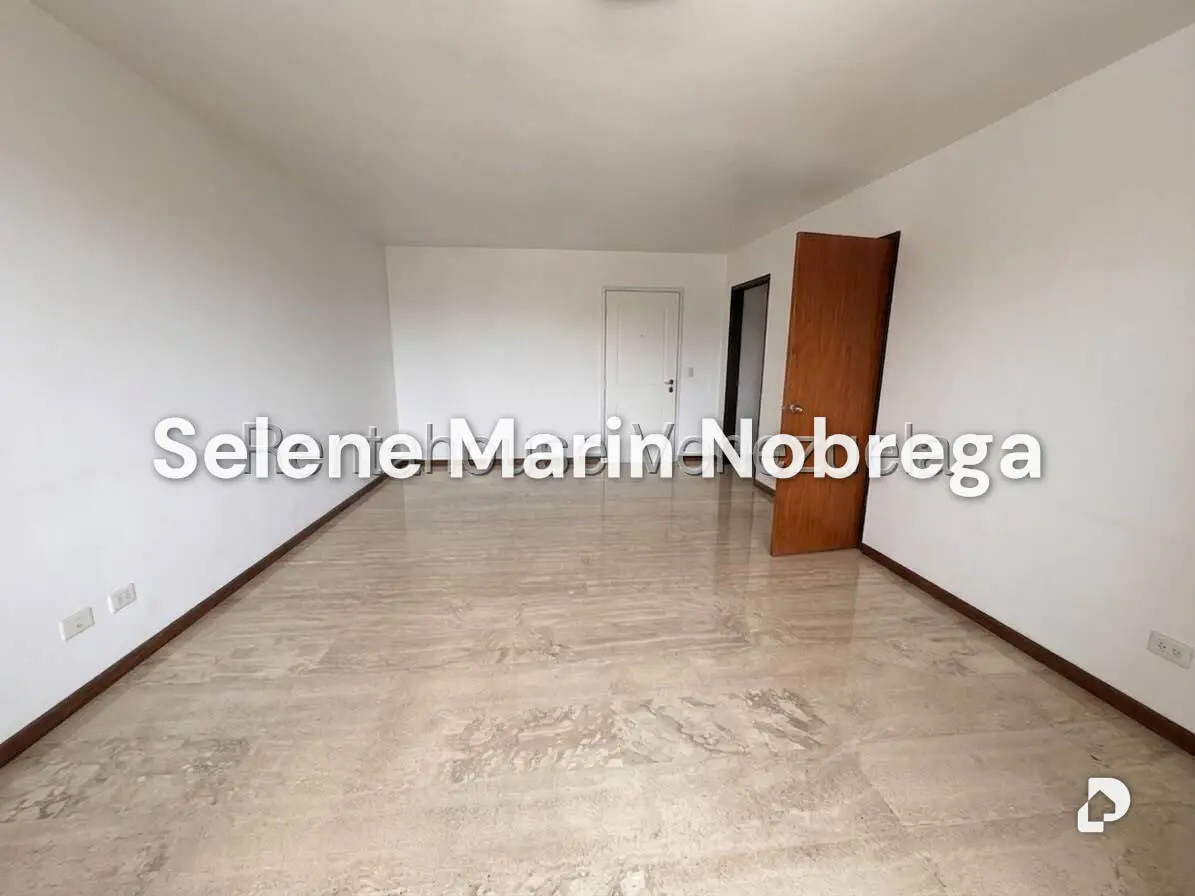 Apartamento en El Rosal, Caracas – 4