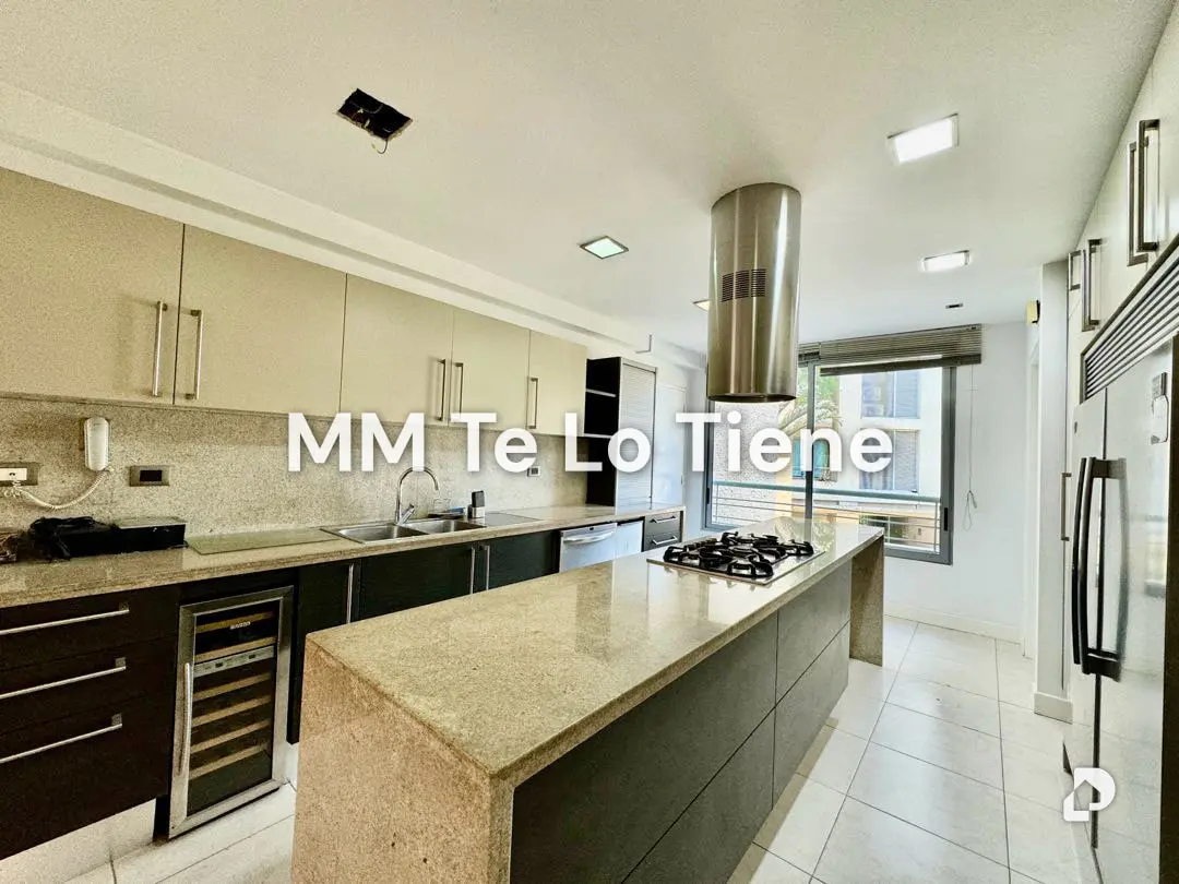 Apartamento en Las Mercedes, Caracas – 10