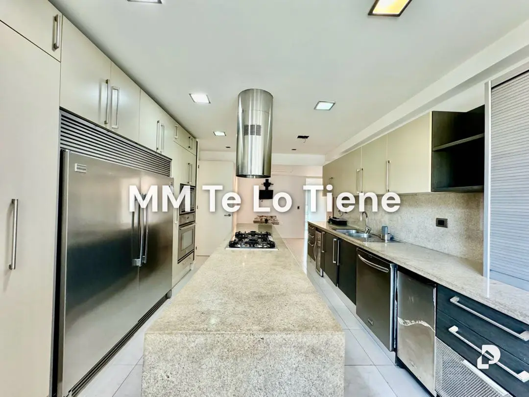 Apartamento en Las Mercedes, Caracas – 11