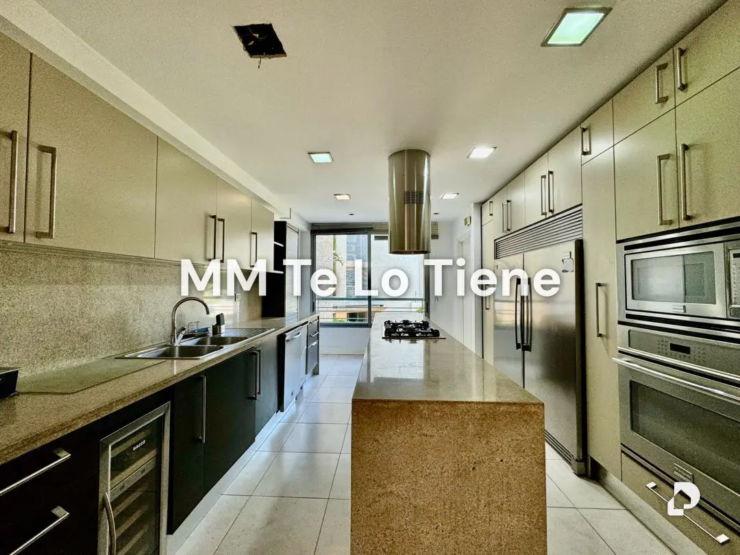 Apartamento en Las Mercedes, Caracas – 8