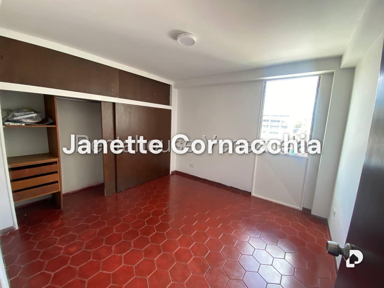 Apartment in Cumbres de Curumo, Caracas – 11