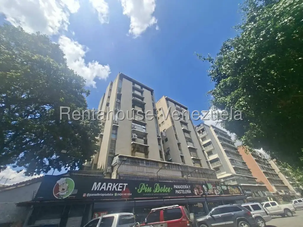 Apartment in Vista Alegre, Caracas - 1