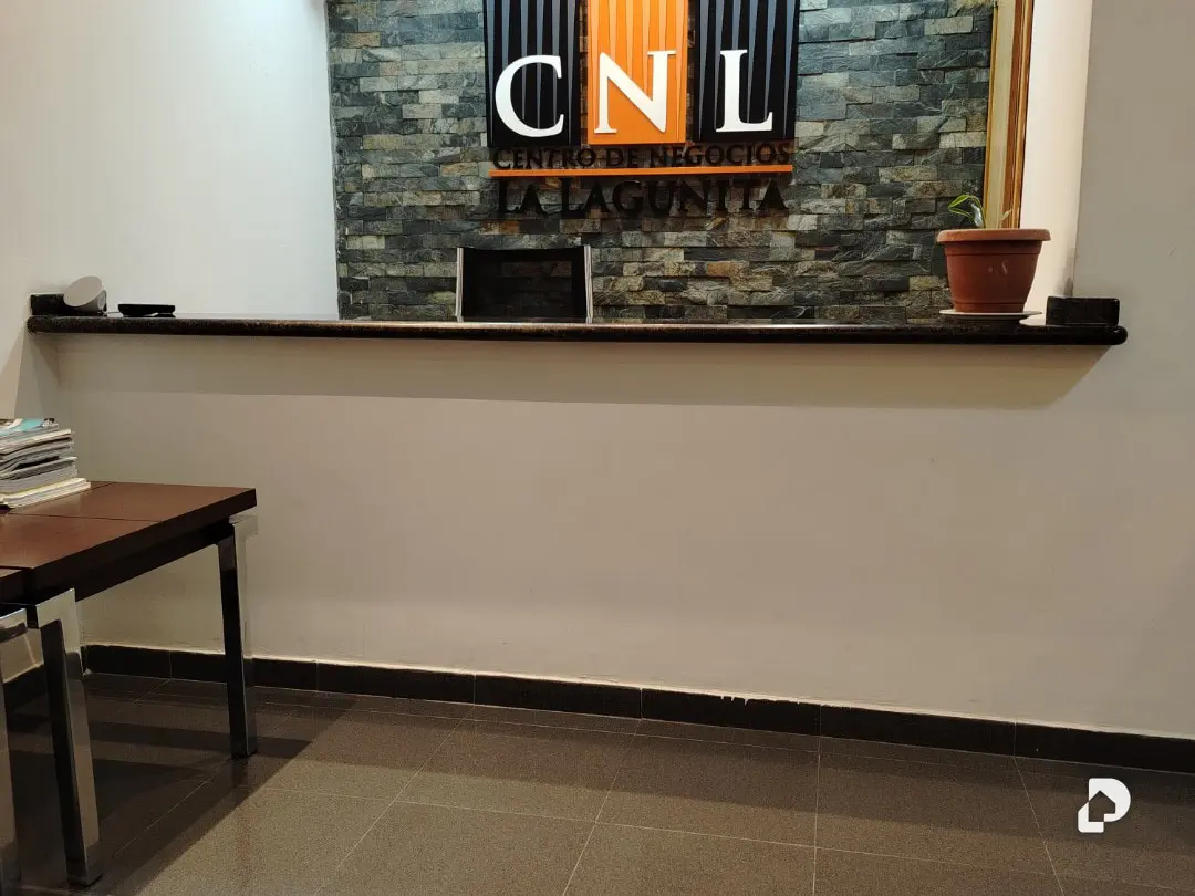 Oficina en Lomas de La Laguntia, Caracas – 1