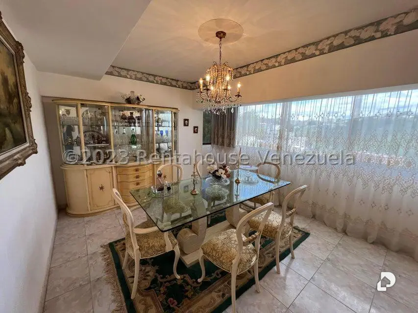 Apartamento en Los Naranjos (del Cafetal), Caracas – 11