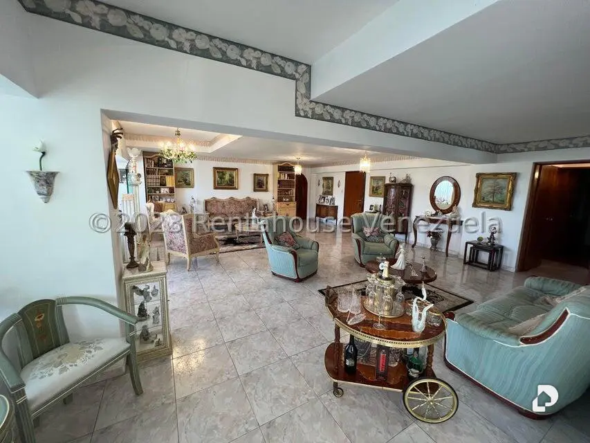Apartamento en Los Naranjos (del Cafetal), Caracas – 10
