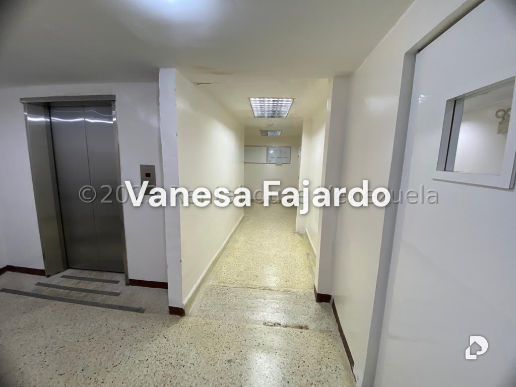 Casa en Santa Mónica, Caracas – 15