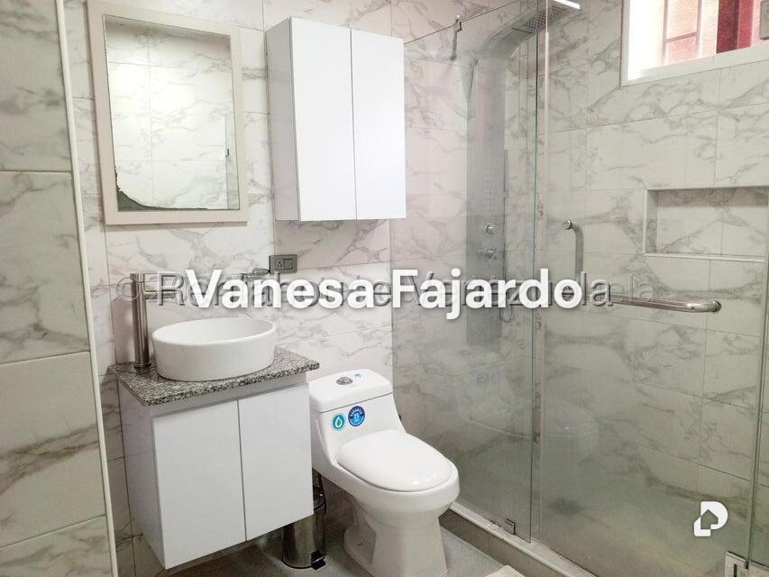 Apartamento en Colinas de Bello Monte, Caracas – 14