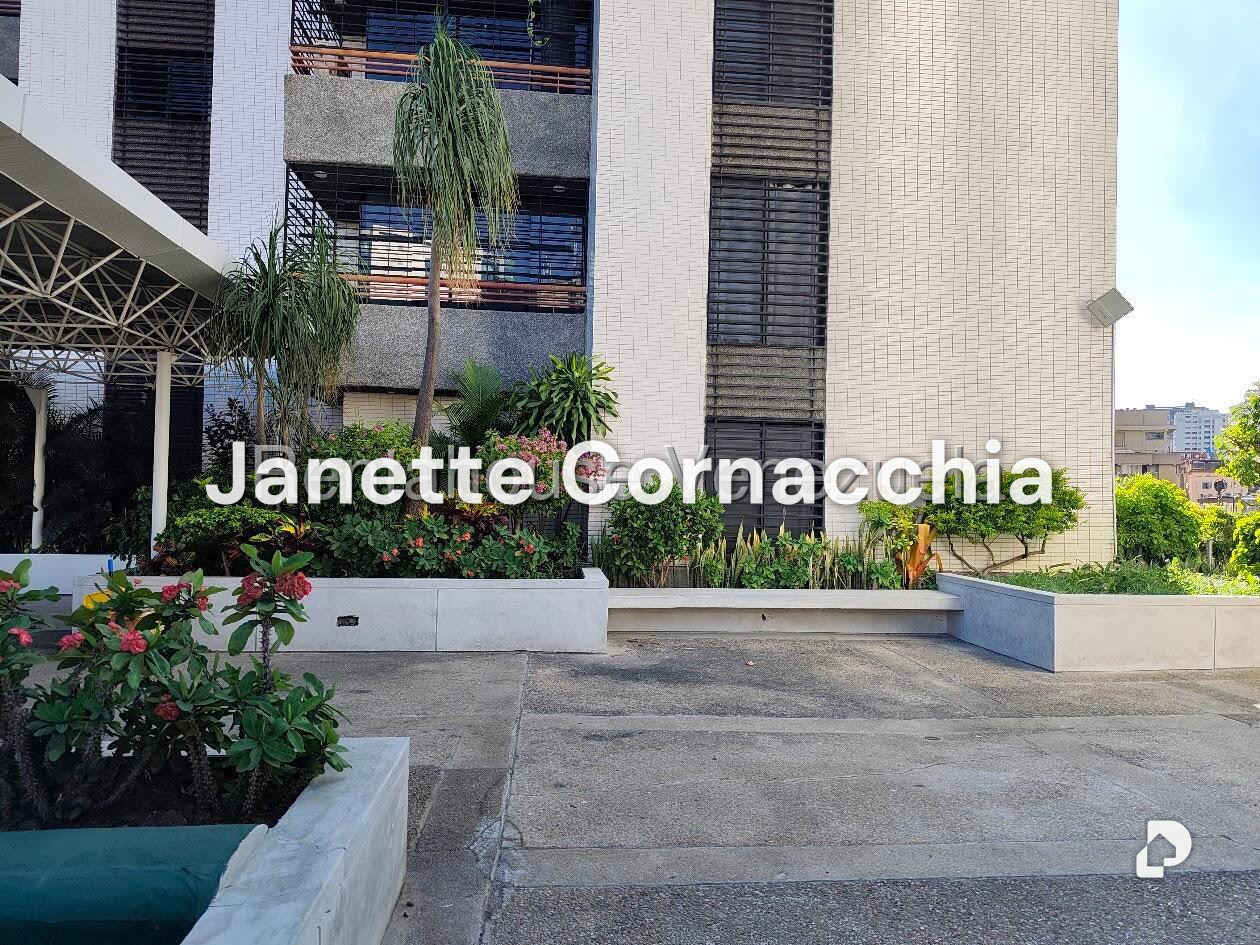 Apartamento en El Rosal, Caracas – 2