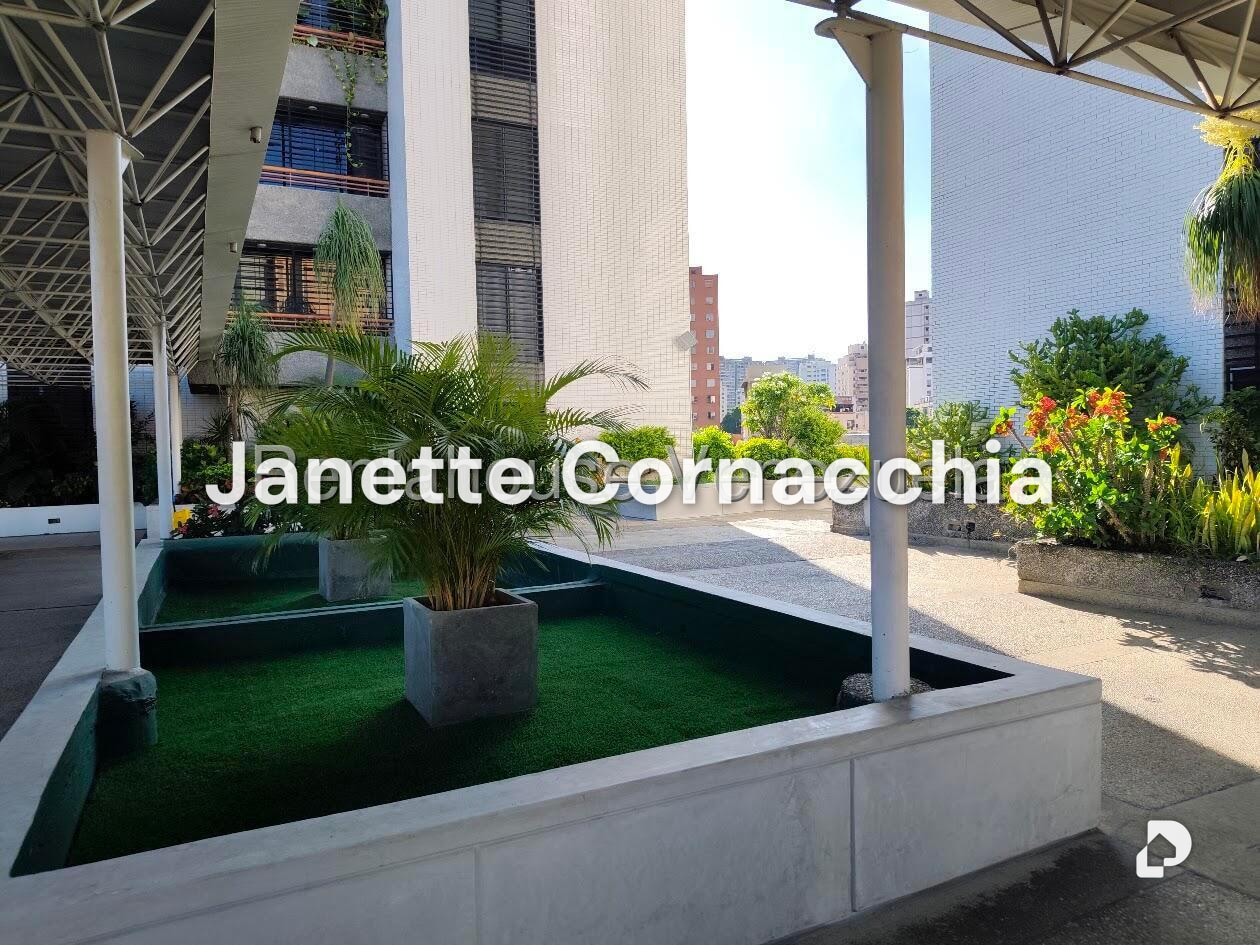 Apartamento en El Rosal, Caracas – 3