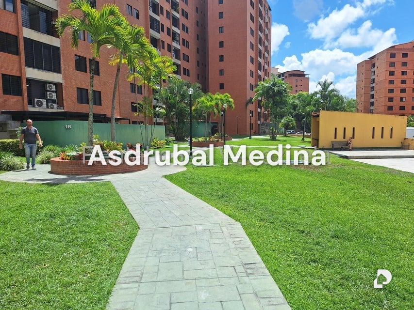 Apartamento en Colinas de La Tahona, Caracas – 15