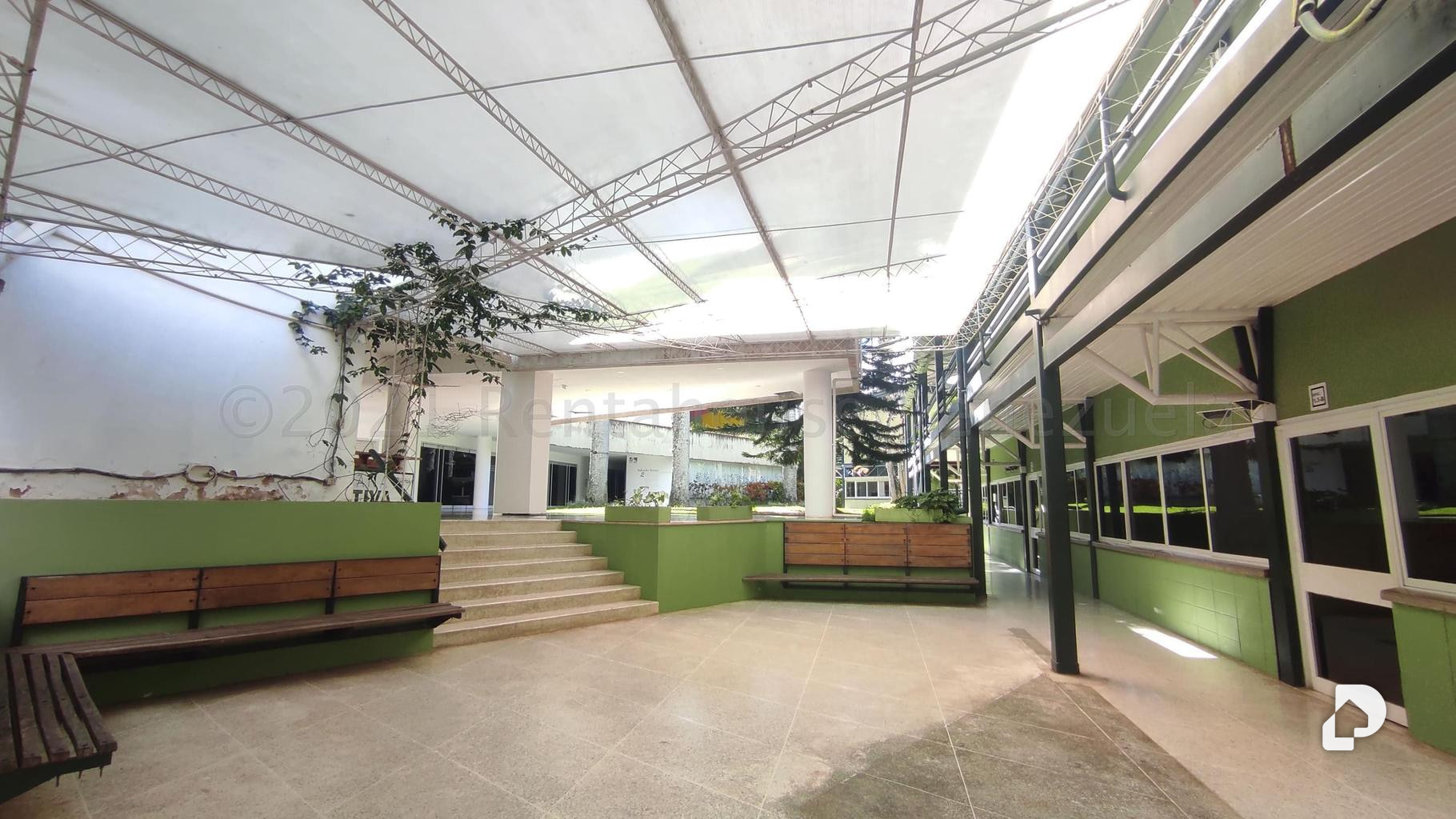 Oficina en Terrazas del Ávila, Caracas – 11