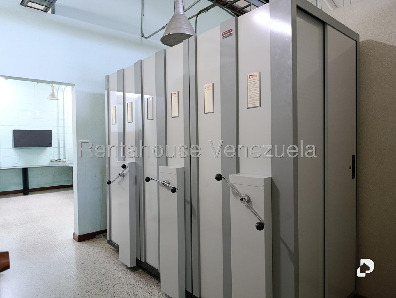 Oficina en Terrazas del Ávila, Caracas – 9