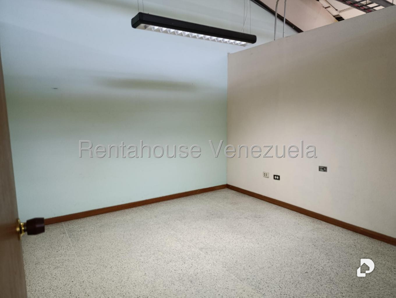 Oficina en Terrazas del Ávila, Caracas – 5