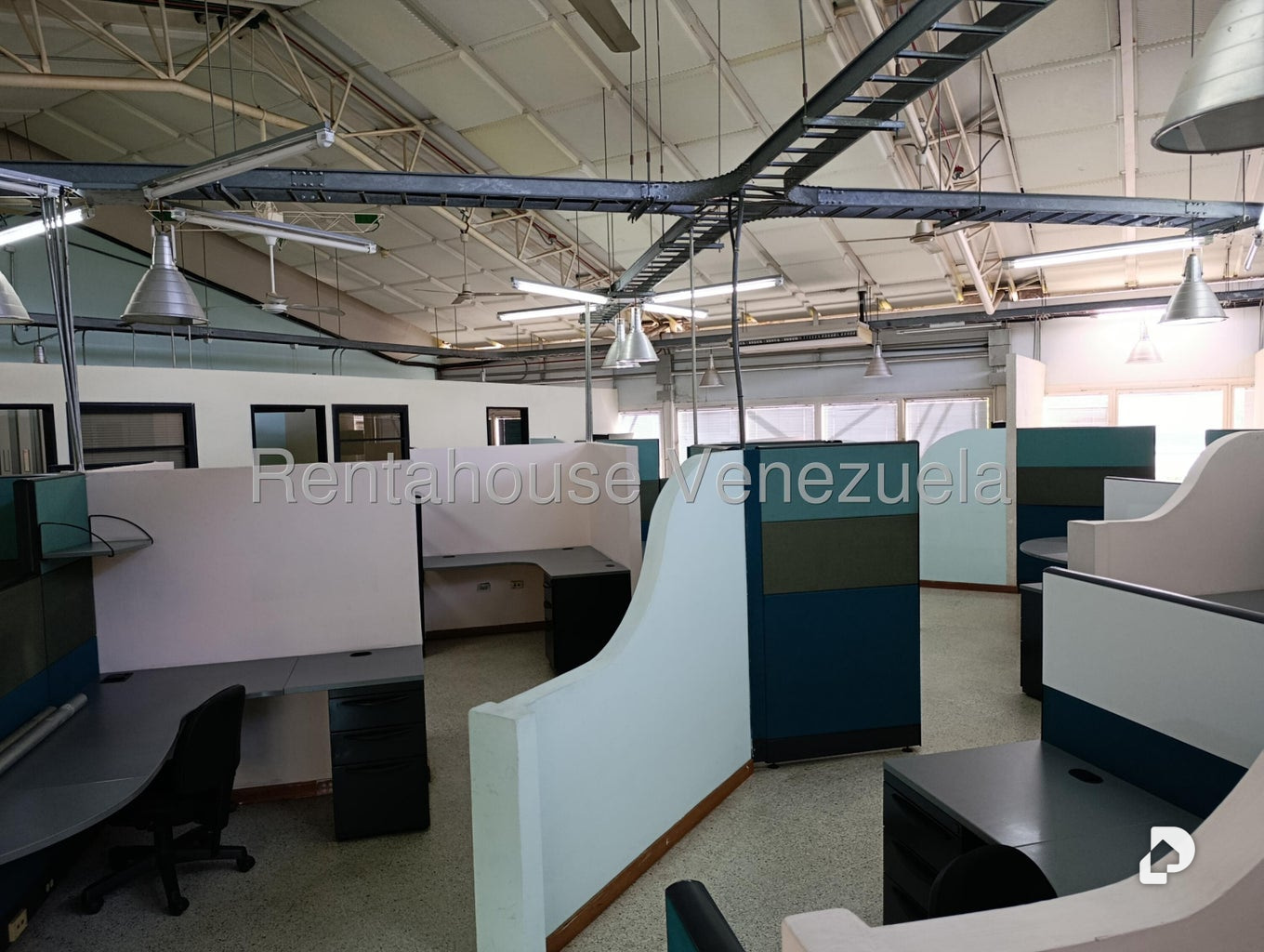 Oficina en Terrazas del Ávila, Caracas – 1