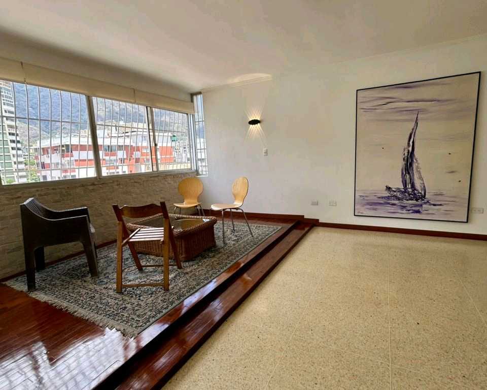 Apartamento en Los Palos Grandes, Caracas - 1
