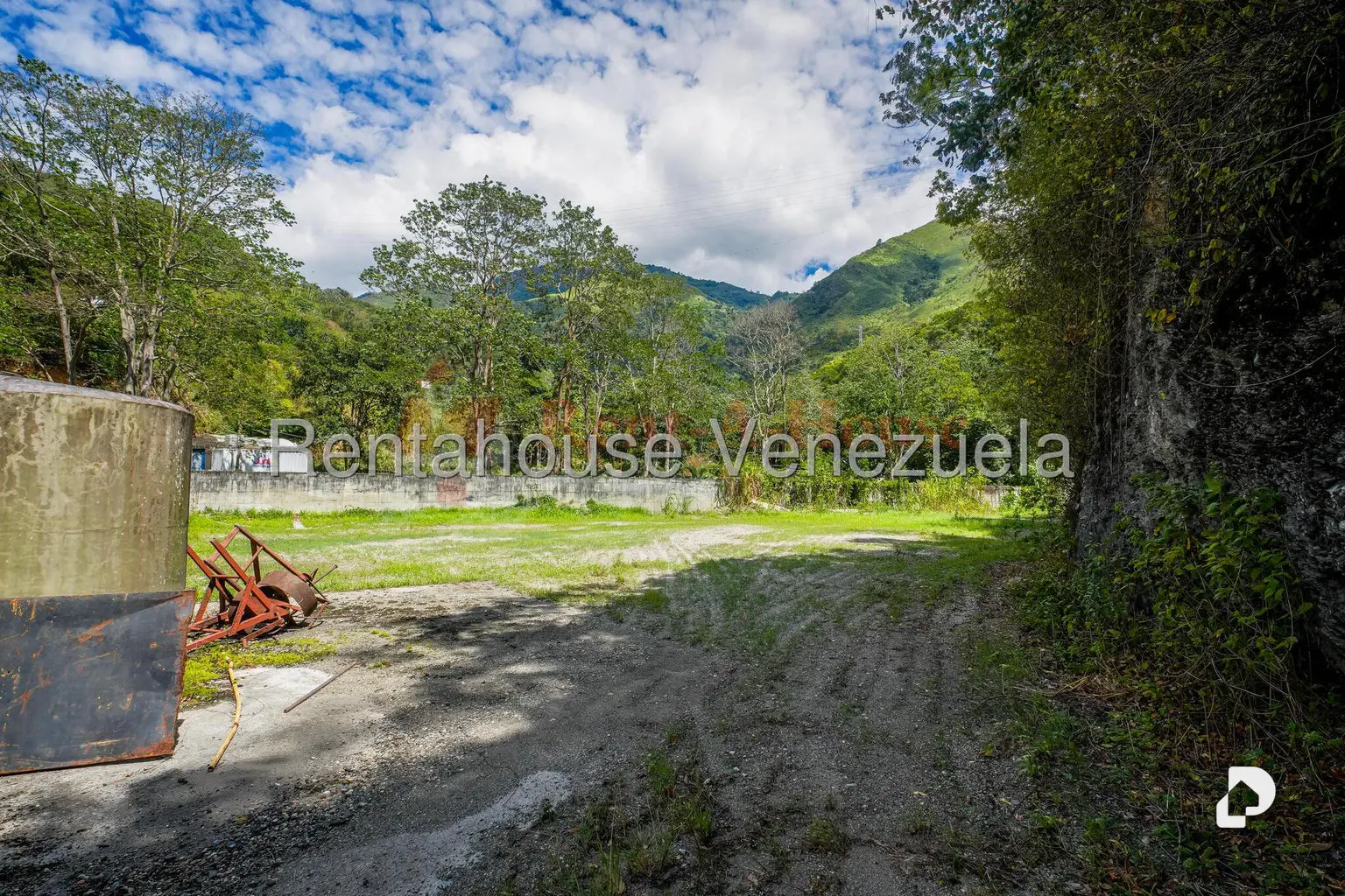 Local comercial en La Castellana, Caracas – 22