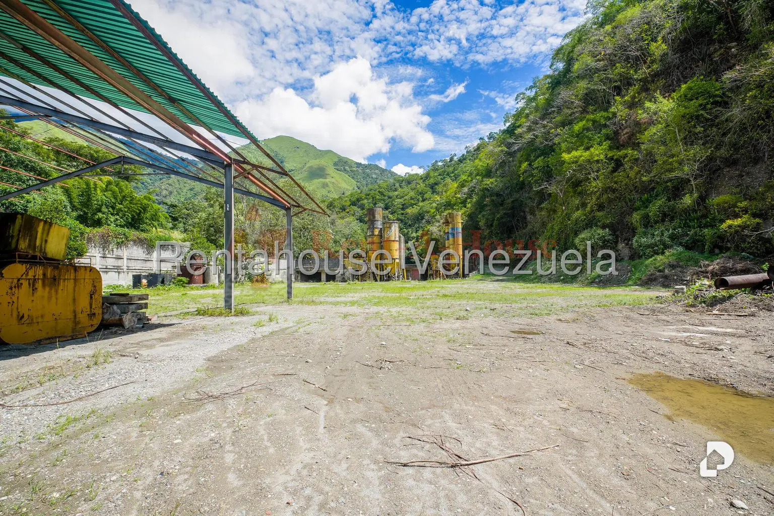 Local comercial en La Castellana, Caracas – 21