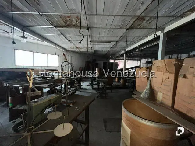 Local comercial en La Pastora, Caracas – 13