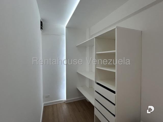 Apartamento en San Luis, Caracas – 11