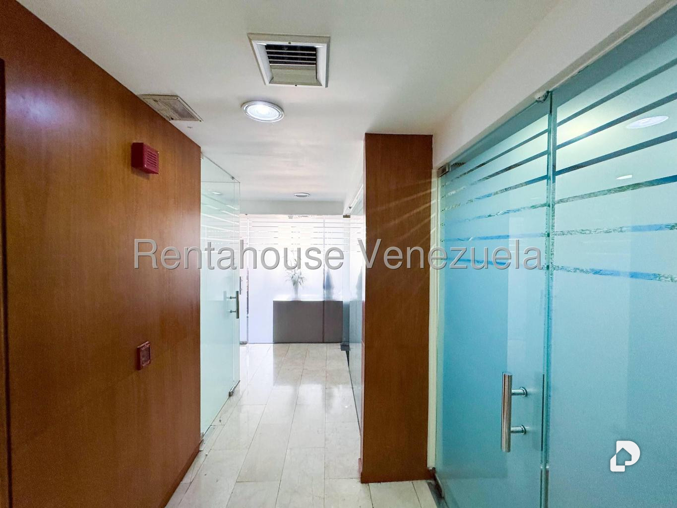 Oficina en Chacao, Caracas – 12