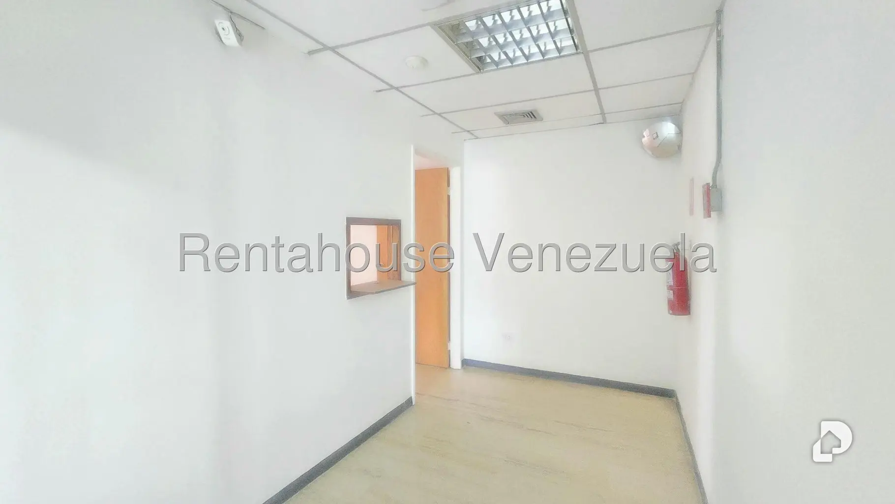 Oficina en Los Palos Grandes, Caracas – 4