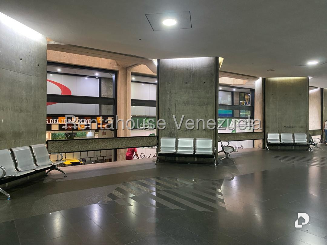 Office in Prados del Este, Caracas – 9