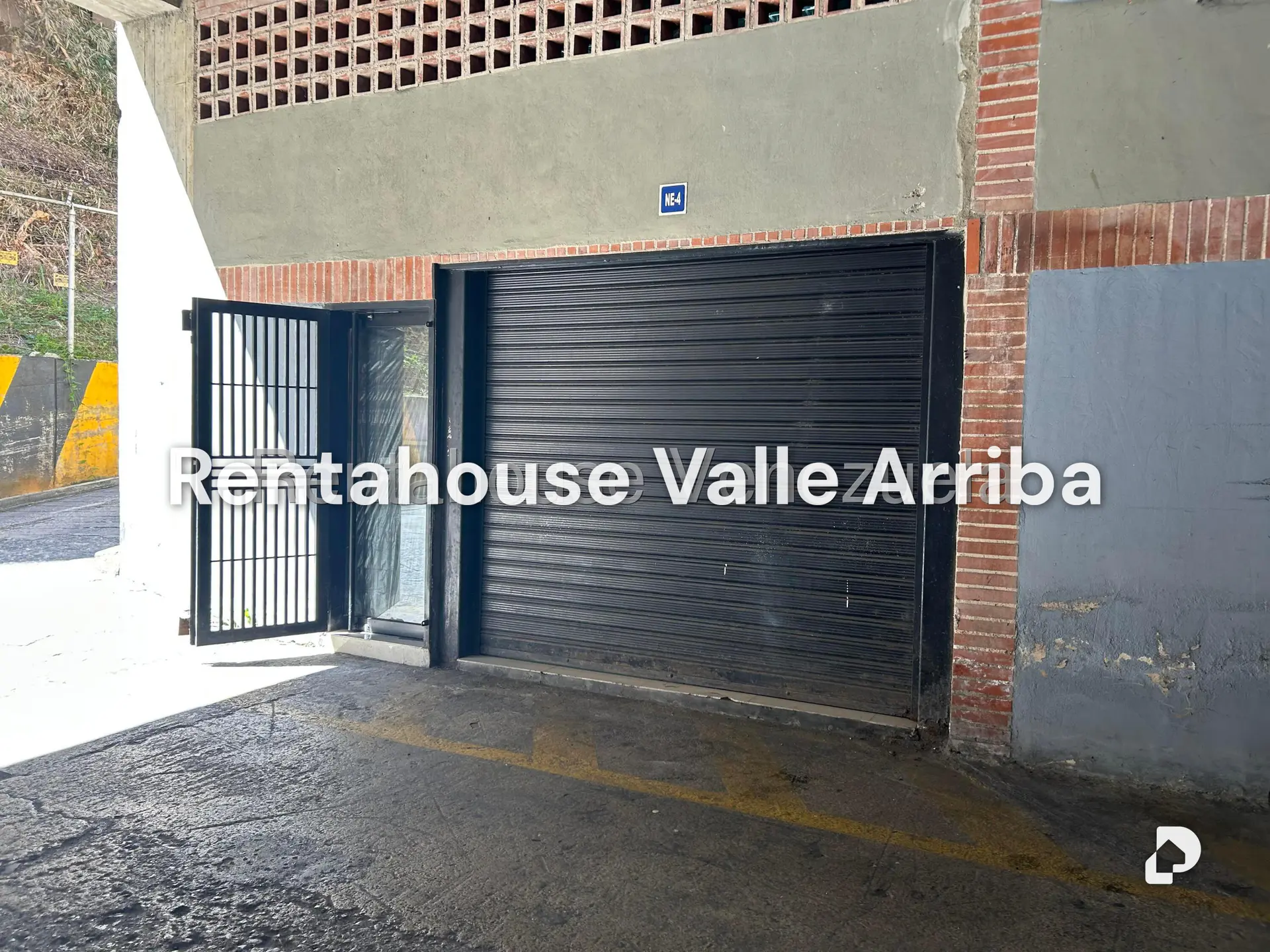 Oficina en Los Geranios, Caracas – 2