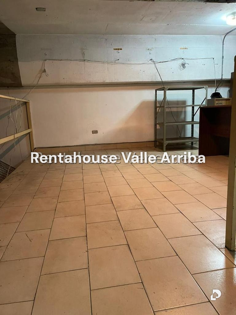 Local comercial en Montalbán I, Caracas – 13