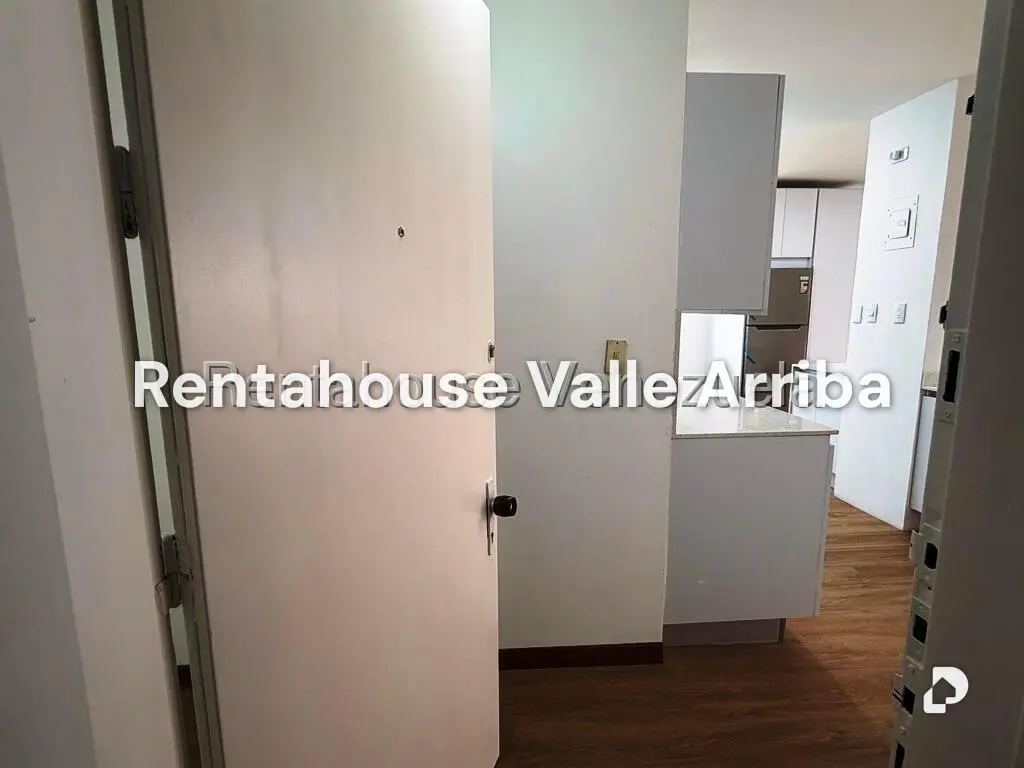 Apartment in Los Palos Grandes, Caracas – 3