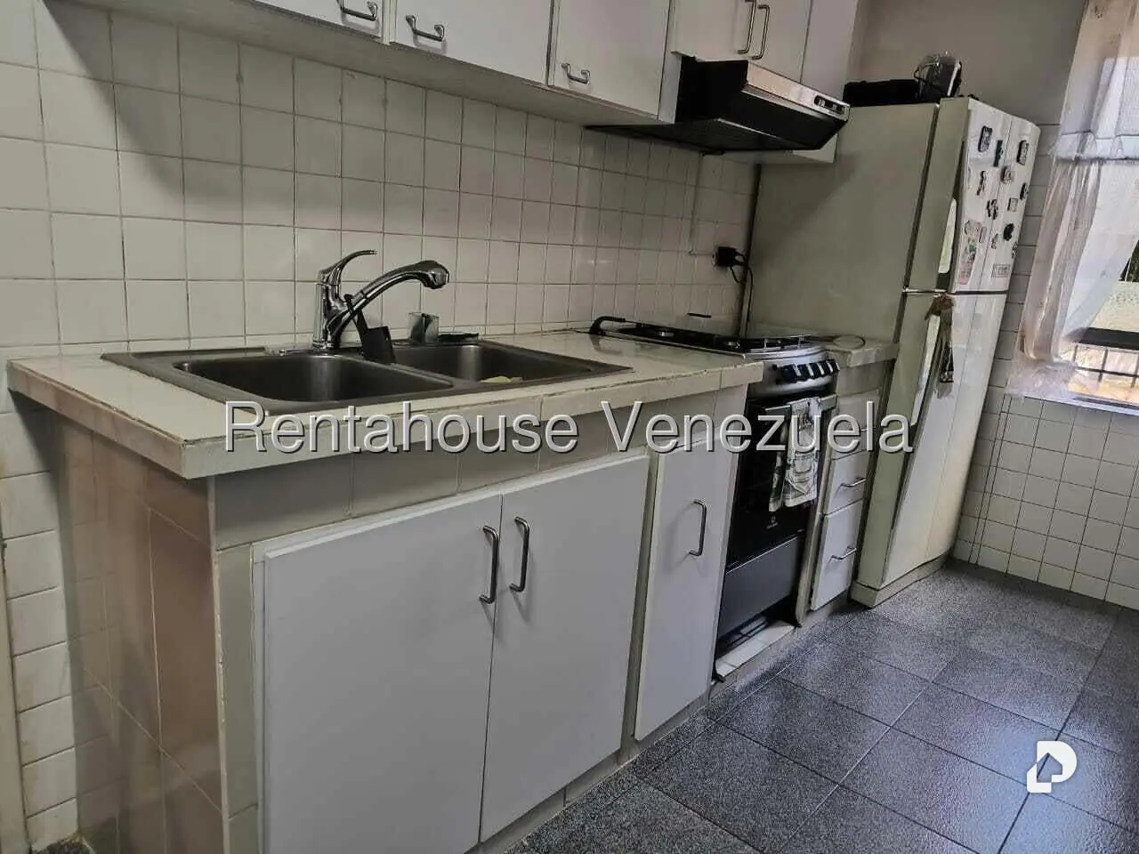 Apartamento en El Paraíso, Caracas – 15