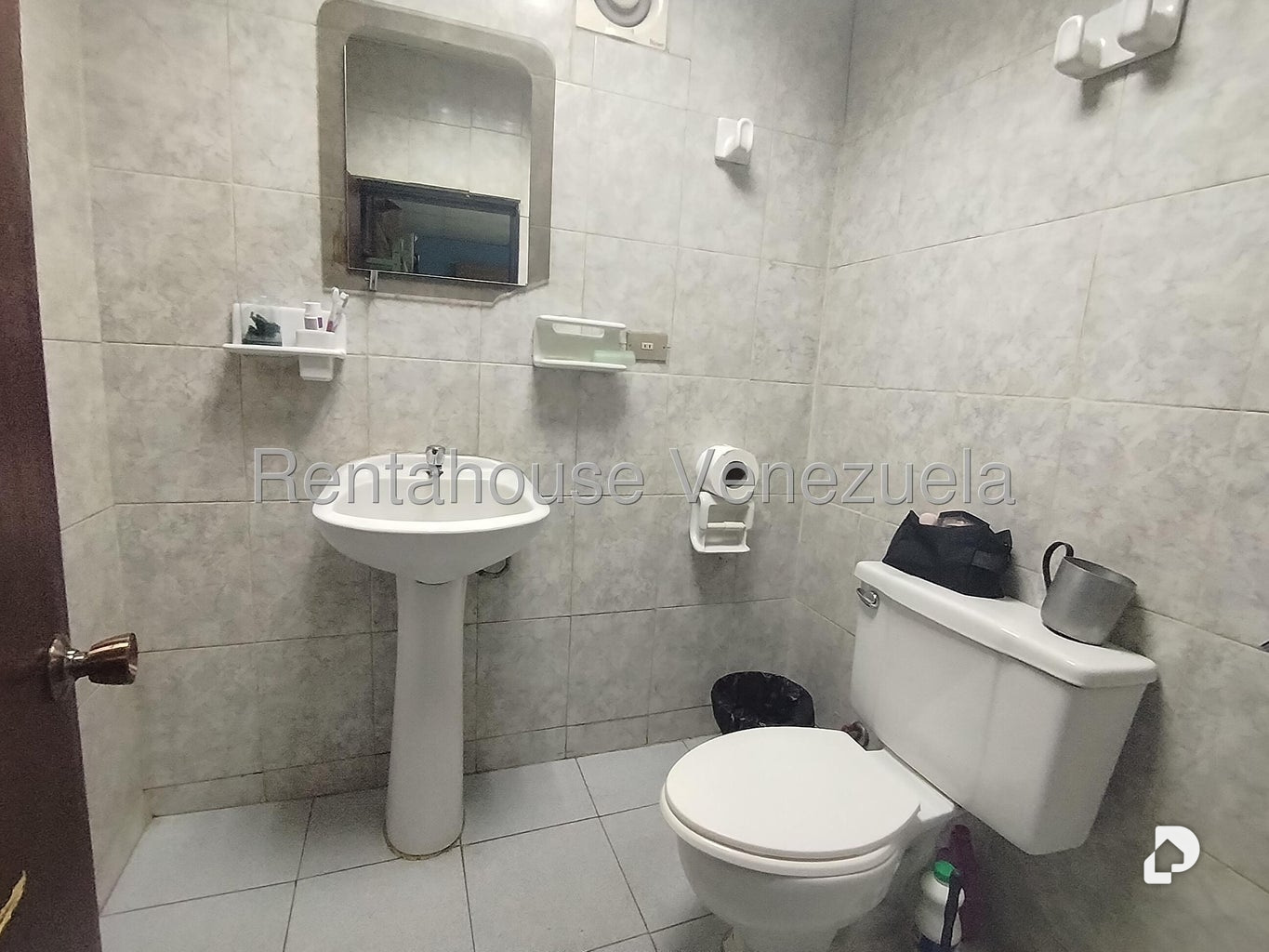 Local comercial en Quinta Crespo, Caracas – 22