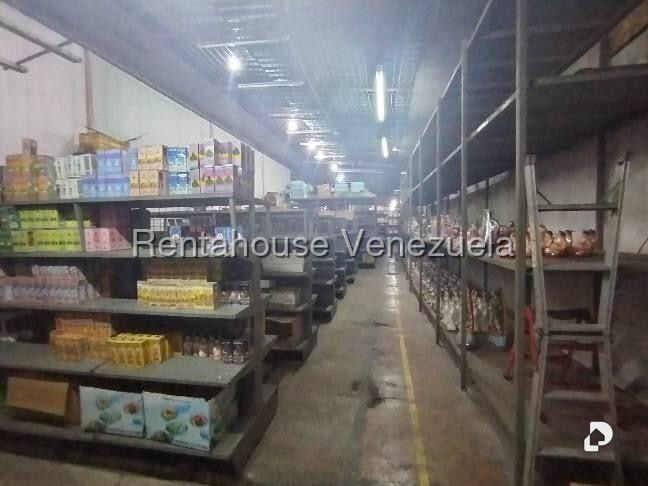 Local comercial en Quinta Crespo, Caracas – 18