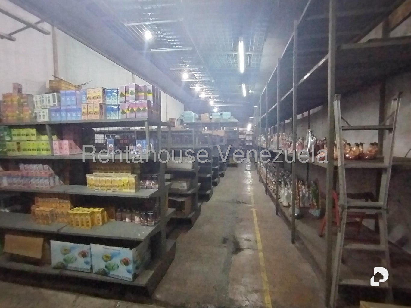 Local comercial en Quinta Crespo, Caracas – 17
