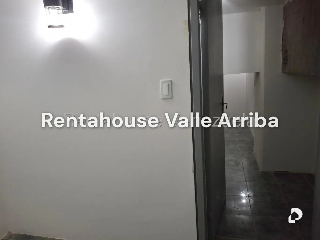 Local comercial en Chuao, Caracas – 18