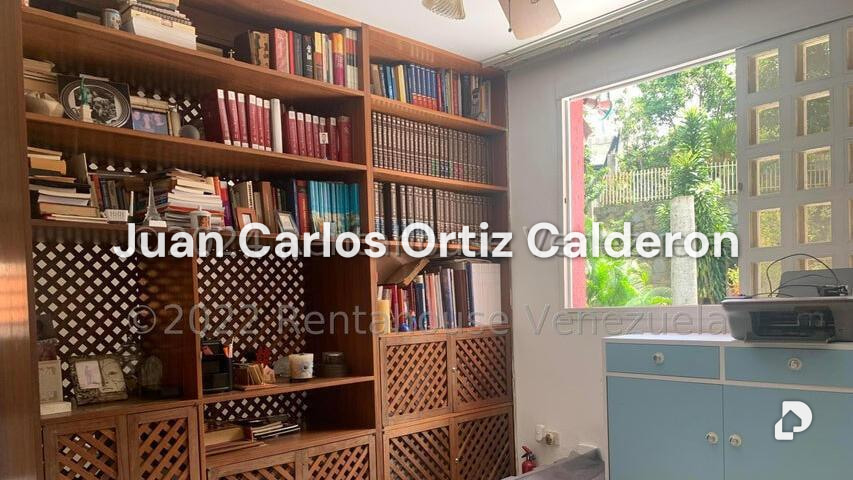 Casa en Cumbres de Curumo, Caracas – 26