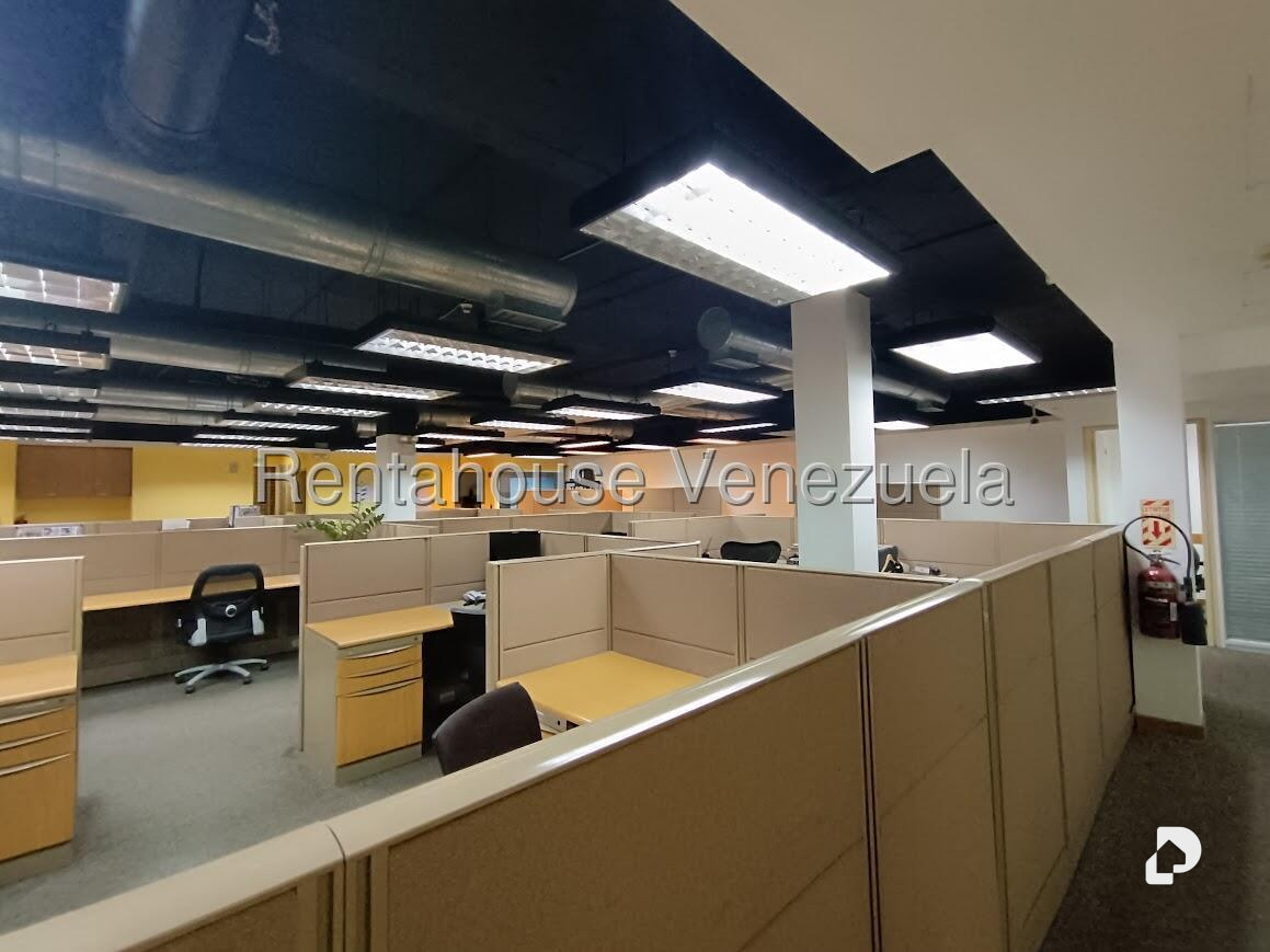 Oficina en La Castellana, Caracas – 6
