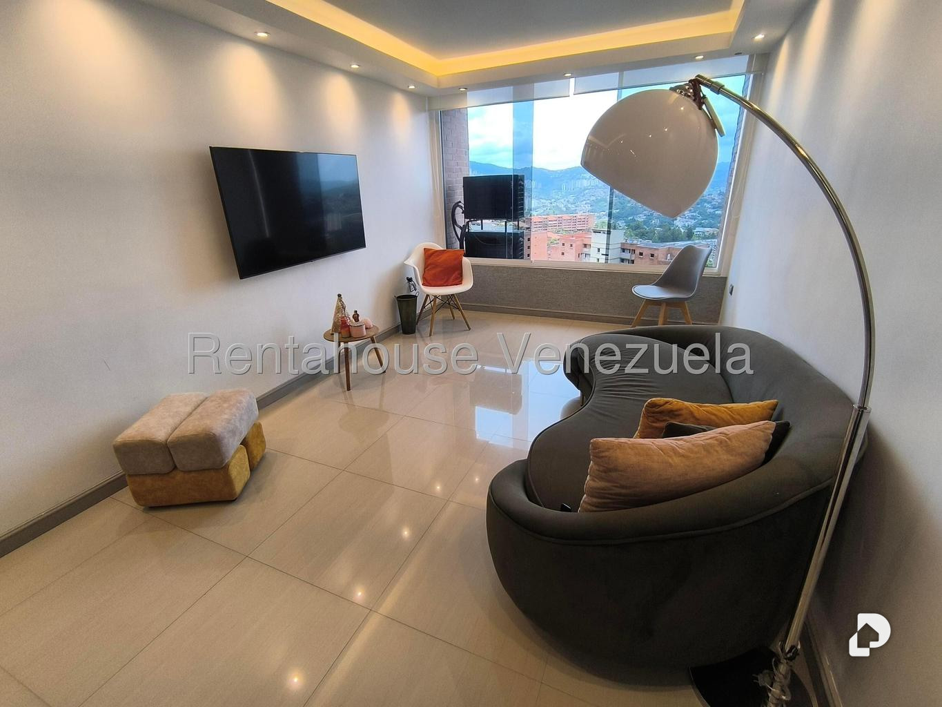 Apartamento en Colinas de La Tahona, Caracas