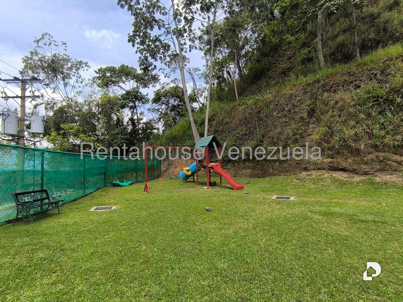 Apartamento en Colinas de La Tahona, Caracas
