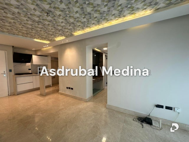 Apartamento en El Cigarral, Caracas – 3