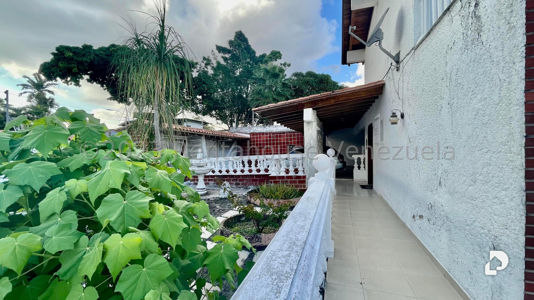 Casa en Santa Paula, Caracas – 2