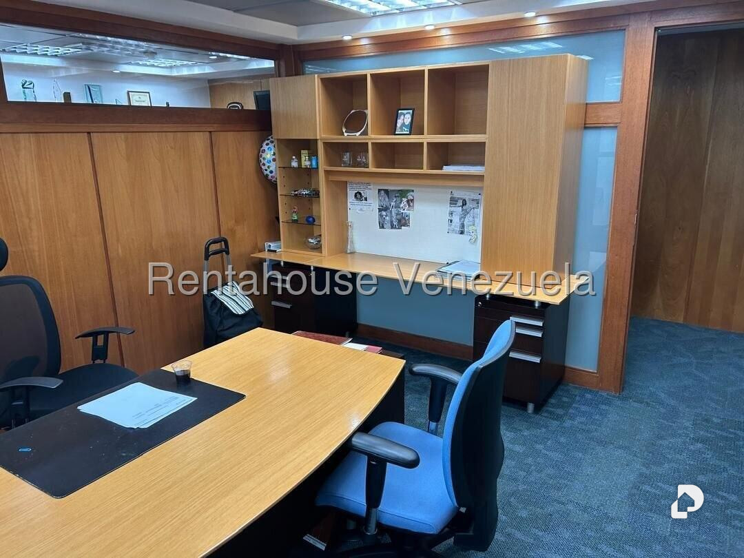 Oficina en El Bosque, Caracas – 8