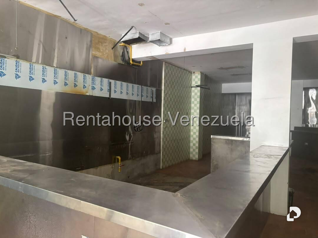 Local comercial en Parroquia La Candelaria, Caracas – 4