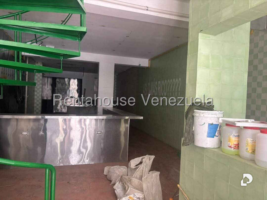 Local comercial en Parroquia La Candelaria, Caracas – 6